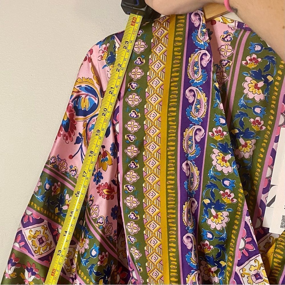 NWT Zara Patterned Silky Faux Wrap Long Sleeve Blouse New Size Medium - Picture 13 of 16